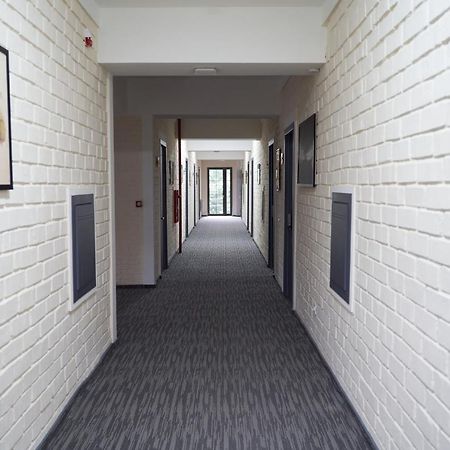 ホテル Vatan Plaza タシュケント エクステリア 写真